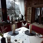 Felsenstueberl 3* Зёльден