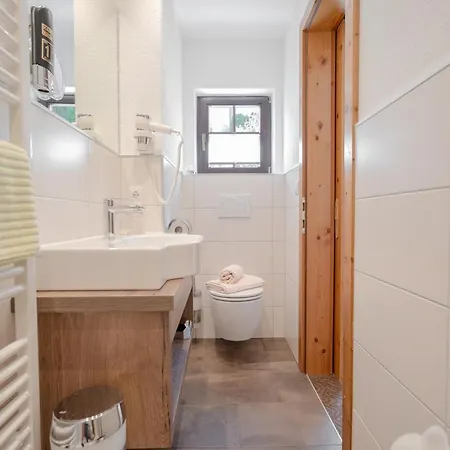 Felsenstüberl Gasthof 3*