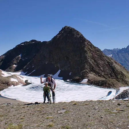 Felsenstueberl Gæstehus 3*